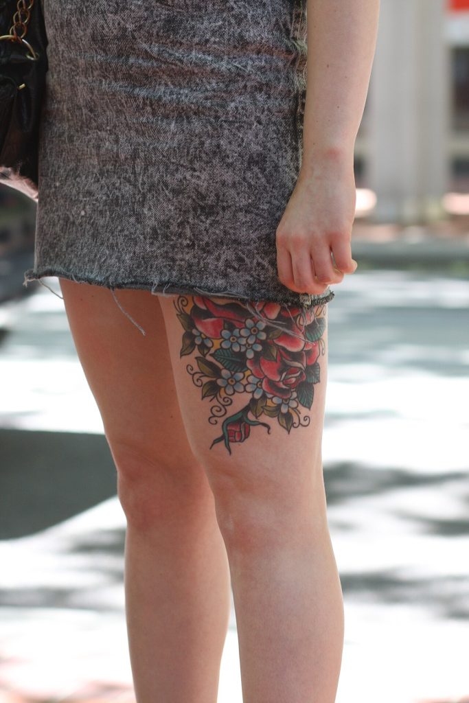 Pourquoi choisir la cuisse pour un tatouage ?